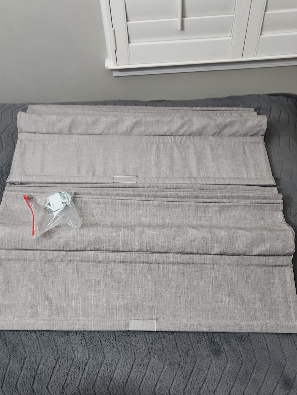 2 Cordless Room Darkening Roman Shades